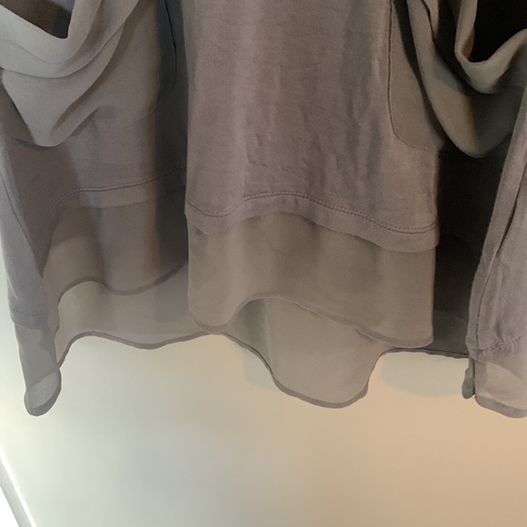 Logo Grey Top with Sheer pockets/hemline - Picture 3 of 6